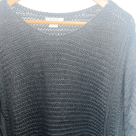 Ariat Oversized Acrylic Knit Short Sleeve Black Scoop Neck Poncho - Picture 2 of 11